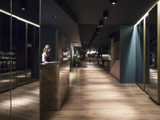 yurbban-trafalgar-barcelona-reception