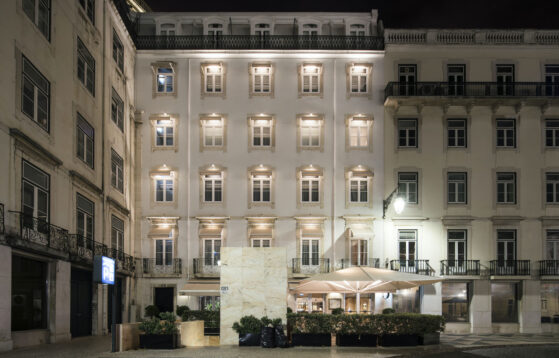 almalusa-baixa-chiado-imageLink01-facade-night