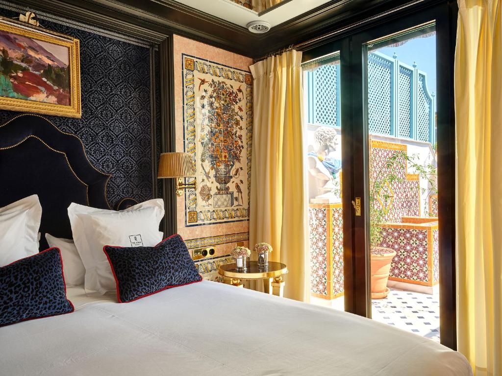 triana-house-boutique-hotel-bedroomseville