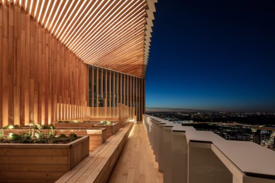 Manhatten-Rooftop-Stratford-Hotel