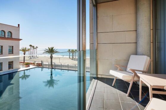 le-méridien-ra-beach-hotel-spa-pool-view