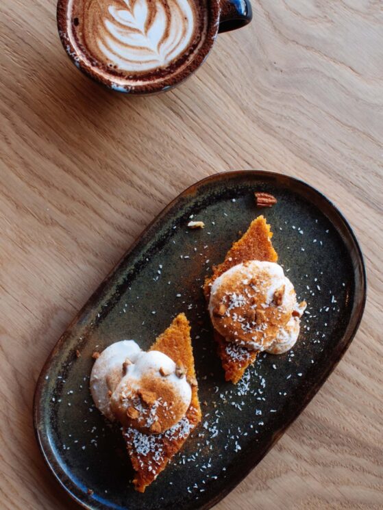 la-comuna-cafe-girona-home-1800×2400-05