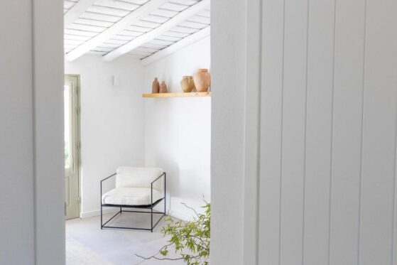 amago-casa-lenta-faro-bedroom-detail