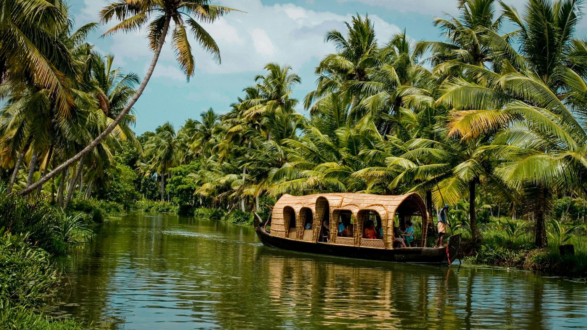 kerala-india-unsplash