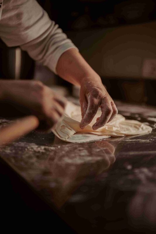 hotel-ansel-berat-cooking