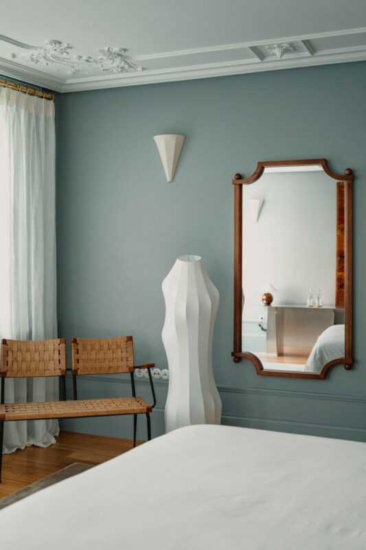 casa-cedo-bedroom-blue-interior-mirror